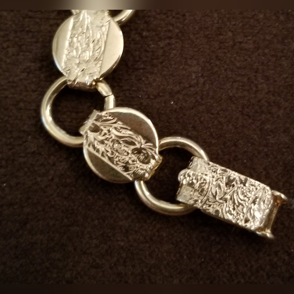 VINTAGE SARAH COVENTRY FLORAL ETCHED GOLDEN LINK BRACELET - 7.25" - Picture 6 of 7